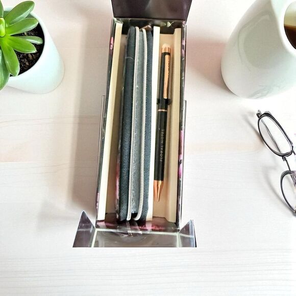 Ted Baker Black Floral Notes Ballpoint Pen with Touchscreen Stylus and Case - Picture 2 of 5